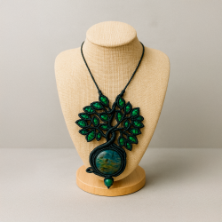 Collar Árbol de la Vida en Macramé