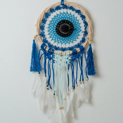 Atrapa sueños de macramé doble ojo turco