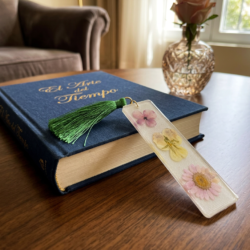 Separador de libro con flores